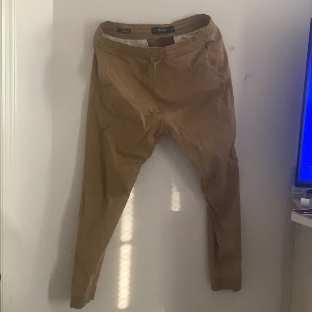 Hollister jogger khakis size large